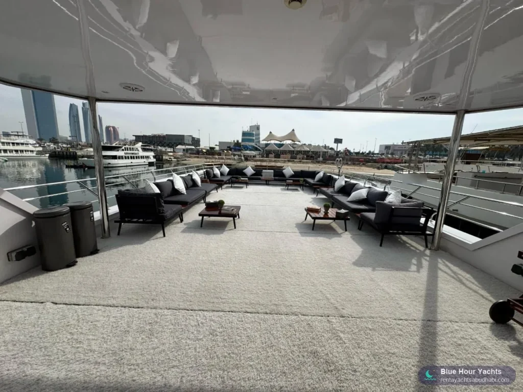 Amber Regent – rent a yacht in Abu Dhabi (3)