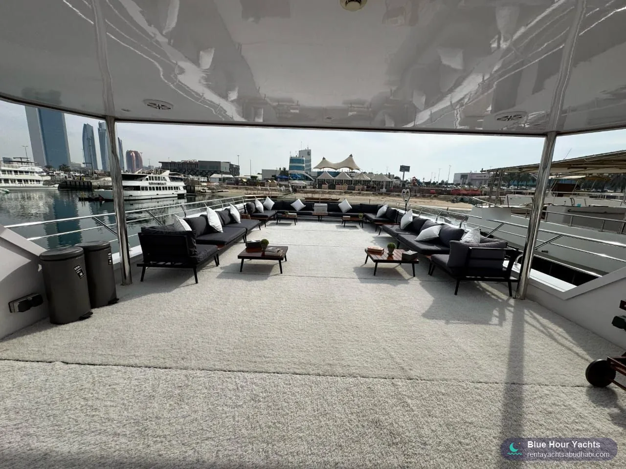 Amber Regent – rent a yacht in Abu Dhabi (3)