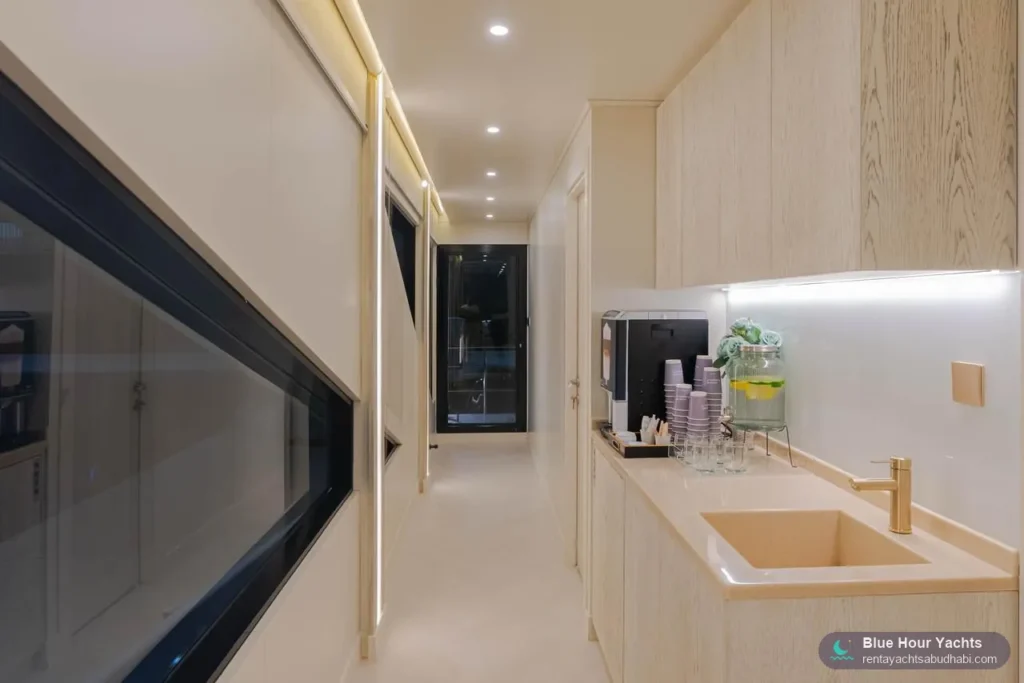 Celestia – rent a yacht in Abu Dhabi (10)