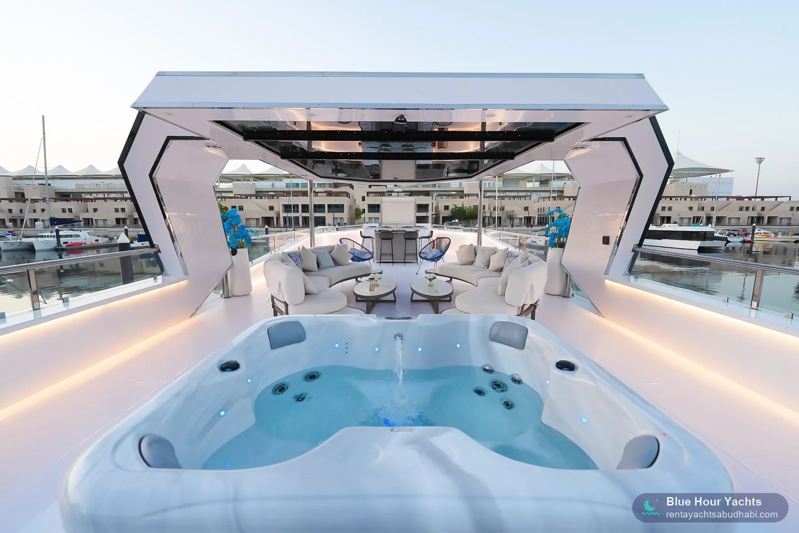Celestia – rent a yacht in Abu Dhabi (2)