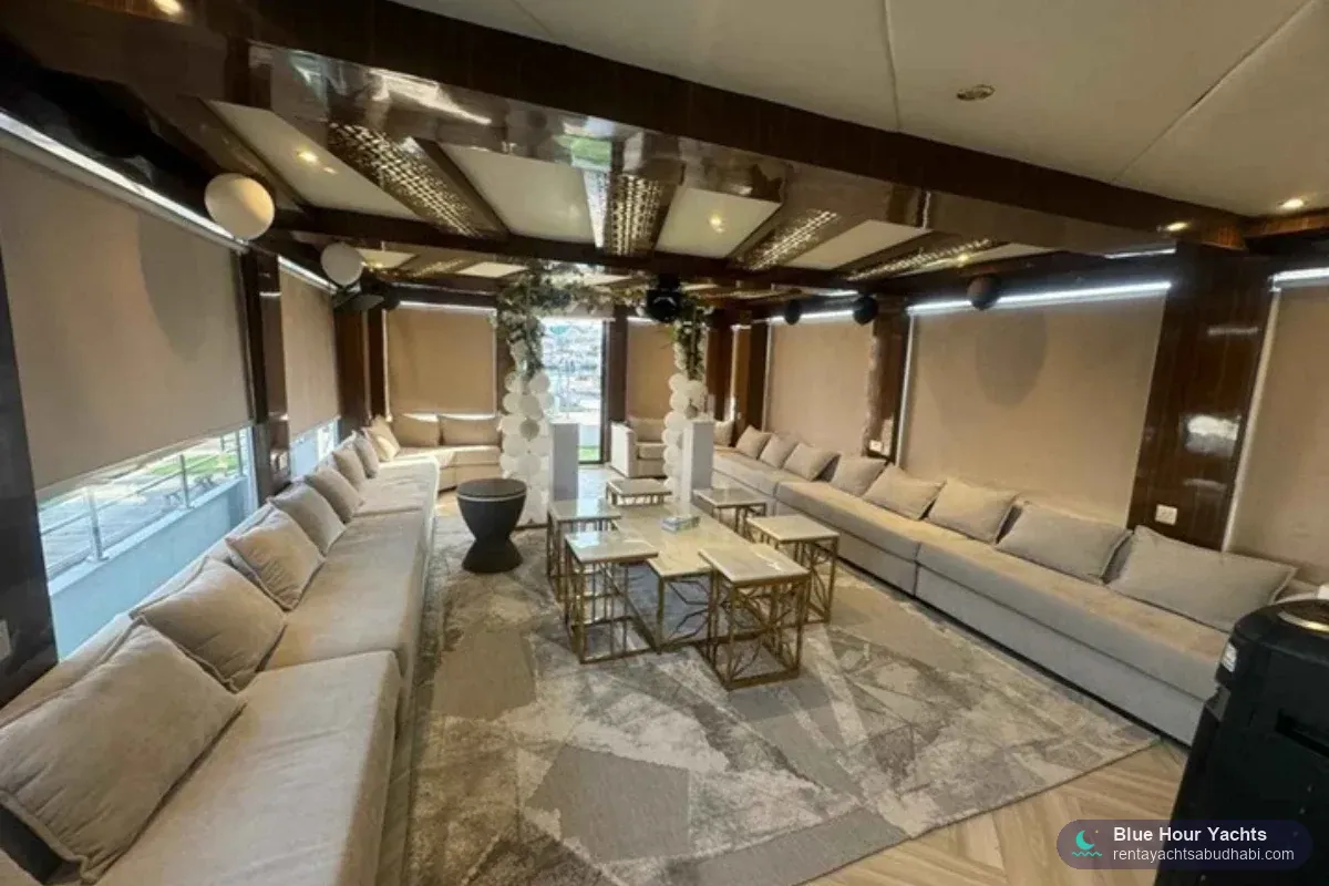 Moon Deck 66 – rent a yacht in Abu Dhabi (3)