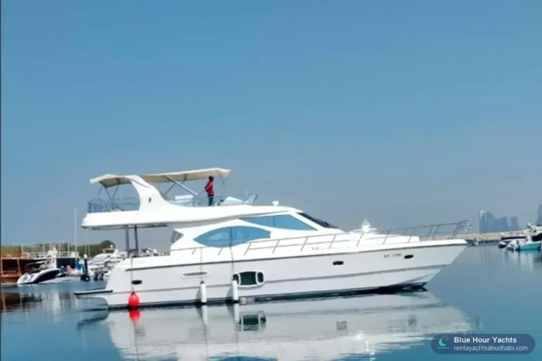 Silver Fin 55 – rent a yacht in Abu Dhabi